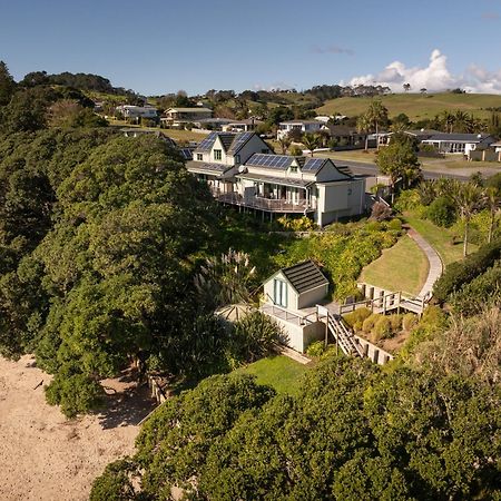 Sunlit Bay Villas Coopers Beach Esterno foto
