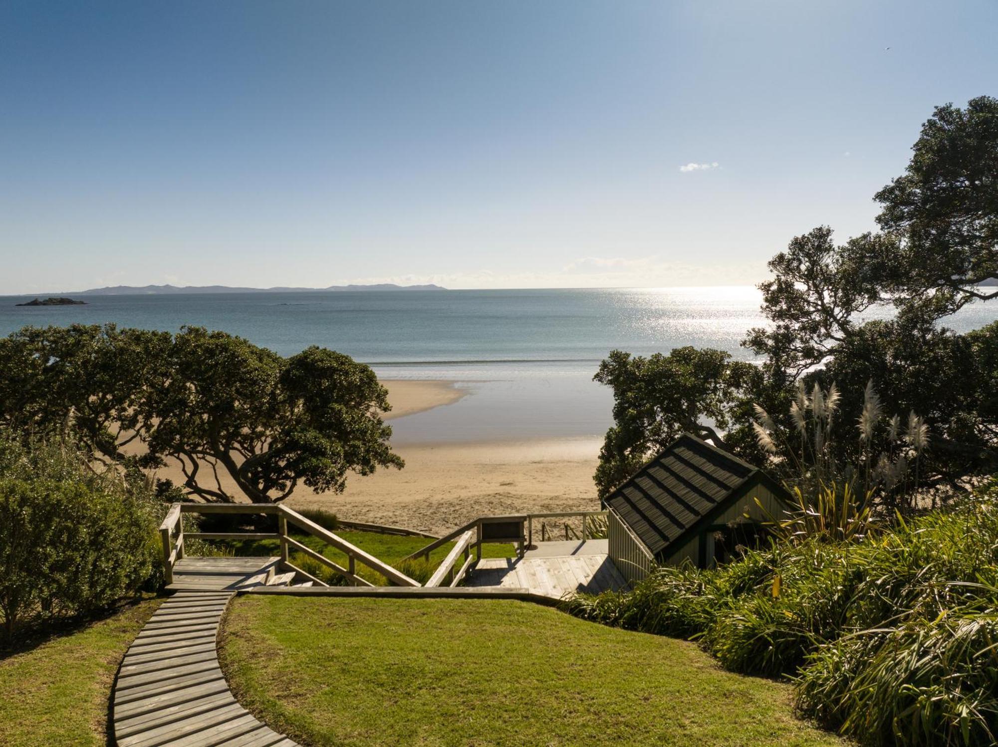 Sunlit Bay Villas Coopers Beach Esterno foto